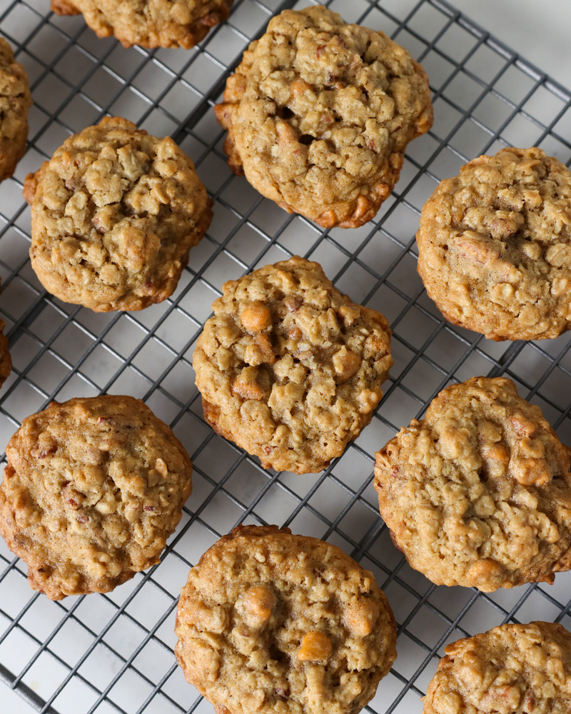 Oatmeal Butterscotch Cookies on cookie rack
