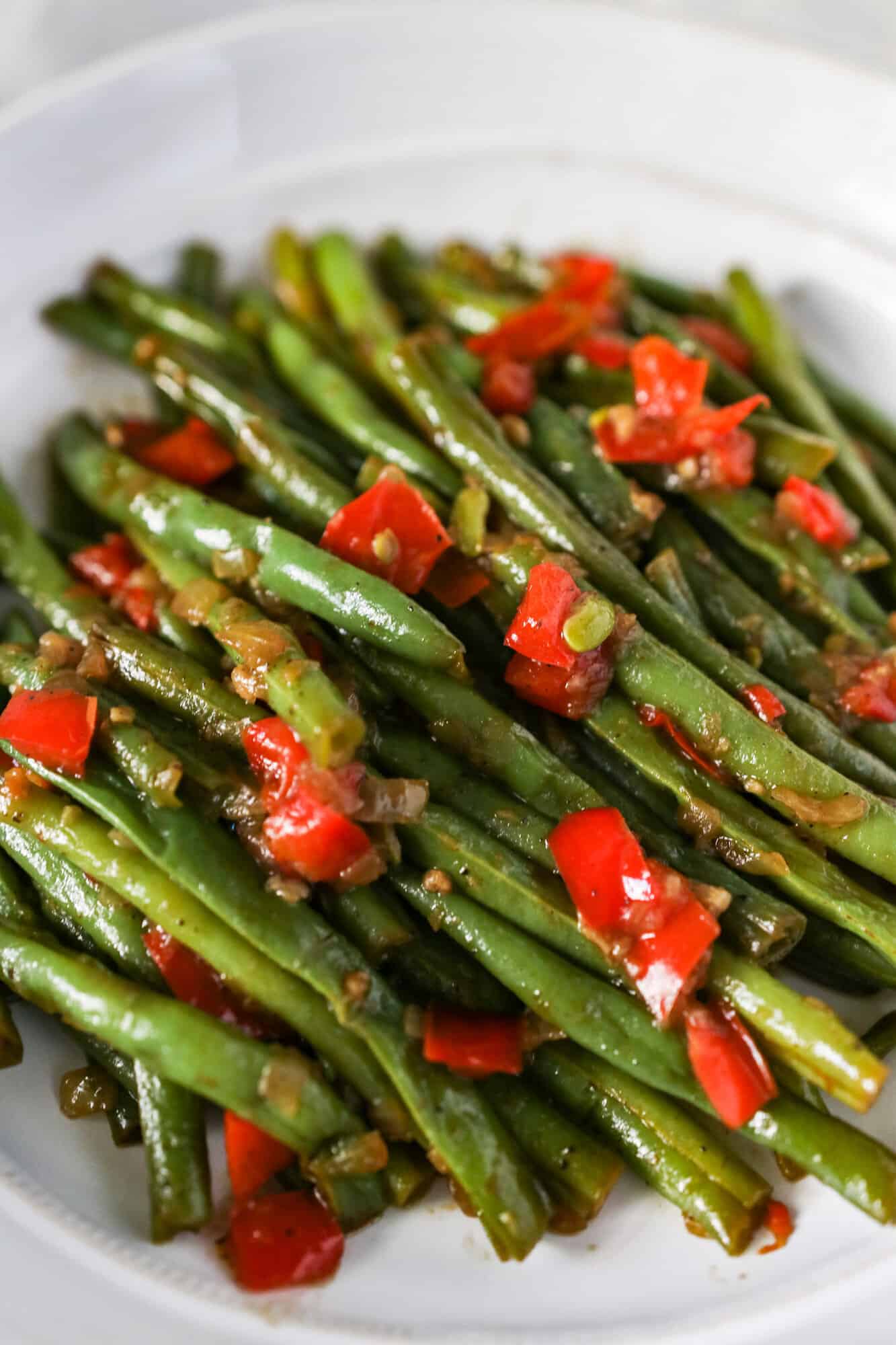 Skillet sauteed green beans